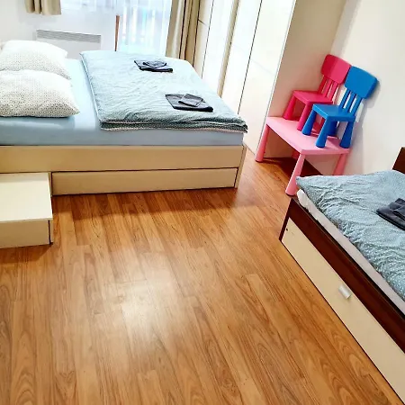 House Kamzik 27 * دونوفالي